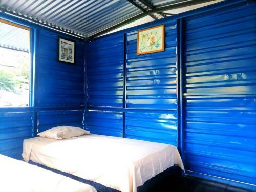 Hostal Room In Cabin - Rafting Hut By The River