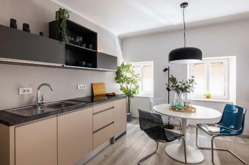 Apartamento New Central Studio With Free Parking