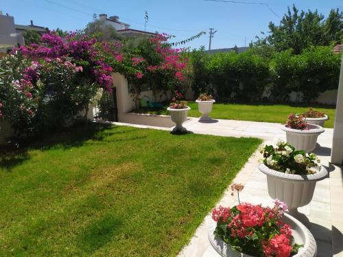 Detached Villa In �e?me Center