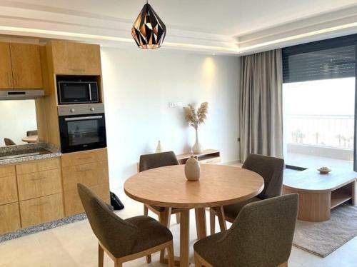 Luxury Apartment 105sqm Terrace Seafront