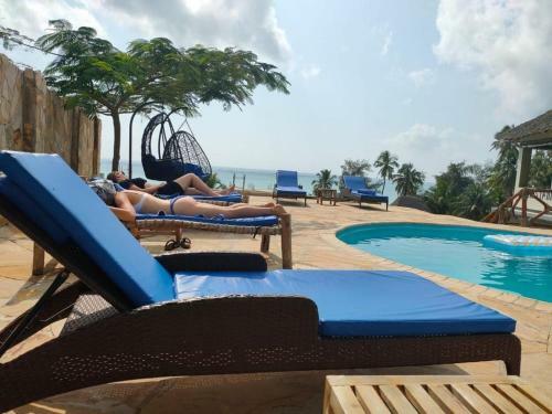 Hostal Room In Bb - Sea Crest Hotel Zanzibar - 2