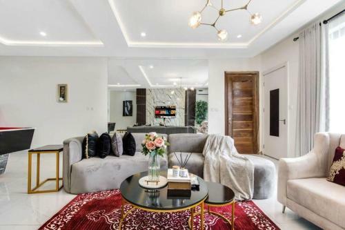 Apartamento Very Luxury Spacious Two Bedroom In Lekki Ikate