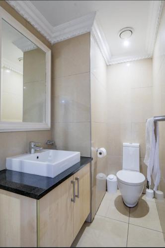 Lovely 2 Bedroom 2 Bathroom Seaview Apartment C409