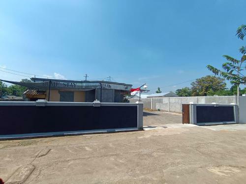 Hotel Homestay Adah