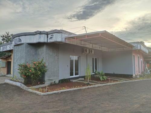 Hotel Homestay Adah