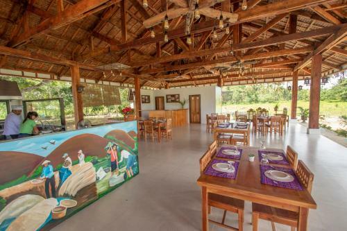 Lodge The Acacia Glamping Park