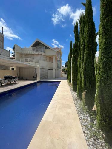 Luxury Villa In Raanana