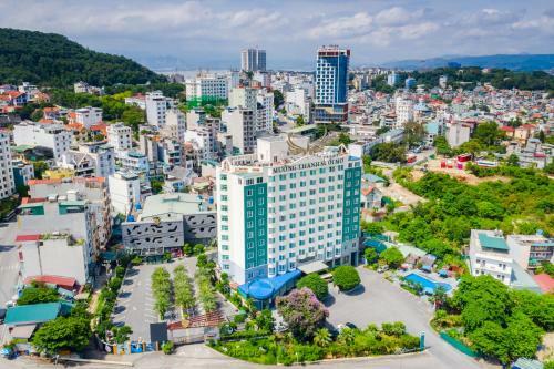 Hotel M??ng Thanh Holiday Su?i M?