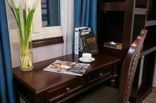 Sense Central Hanoi Hotel