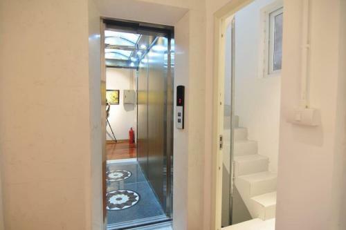 Mayhouse -cozy Harmony