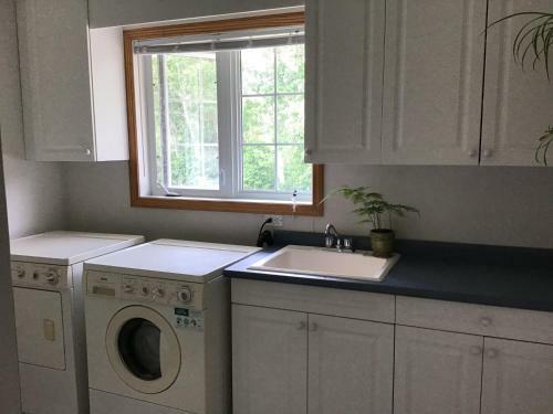 Entire Country Home In Guelph