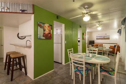 Surprise Escape 2 Br By Casago