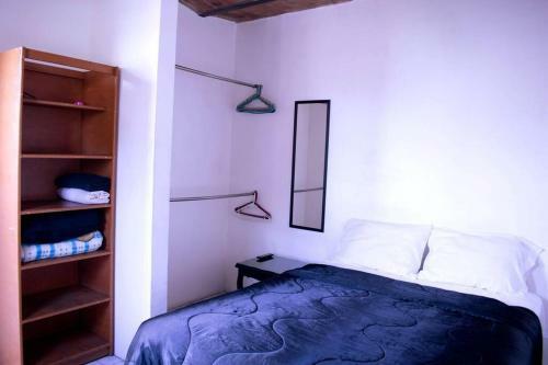 Apartamento Habitaciones Privadas, Cocina Y Cochera Gratis