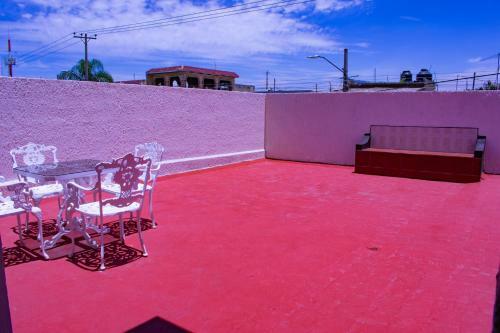 Apartamento Habitaciones Privadas, Cocina Y Cochera Gratis