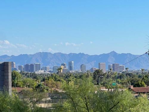 Biltmore Bliss?rooftop W/ Mountain/city View, Pool