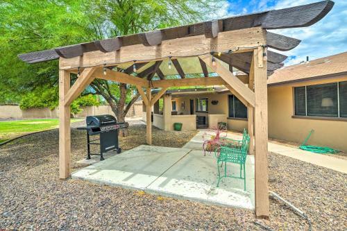 Modern Glendale Desert Destination With Patio!