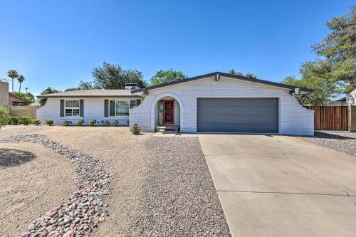 Dog-friendly Scottsdale Home With Private Pool!