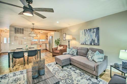 Updated Townhome With Deck, Grill And Sunroom!