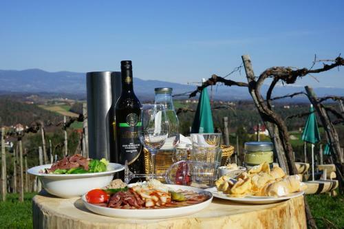Bed & Breakfast Weingut Buschenschank Schneiderannerl