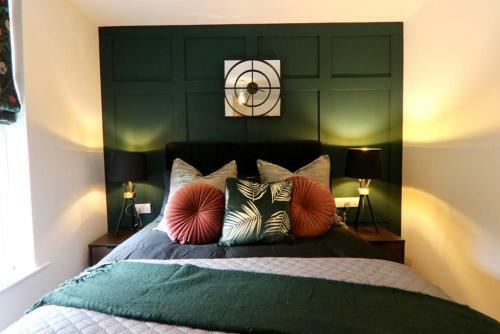 Hostal 5 Bed Home On Birdwell Road - Free Parking