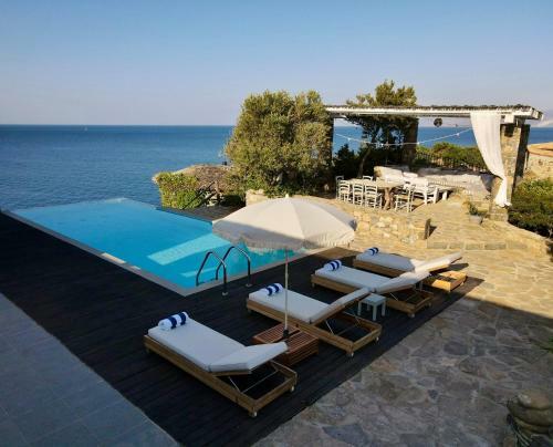 Villa Aiolos: Above The Sea, Within Agios Nikolaos