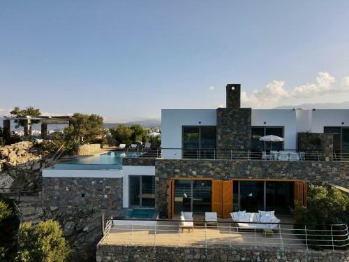 Villa Aiolos: Above The Sea, Within Agios Nikolaos