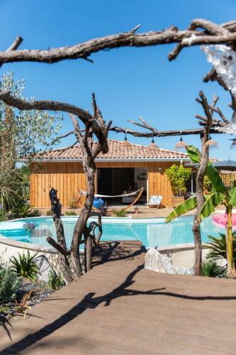 La Villa Du Bassin � Ares