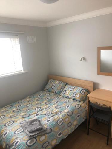 Cheerful 4 Bedroom Town House With Bbq,