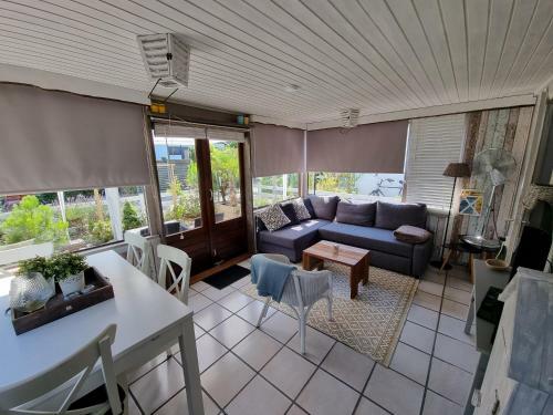 Lazy Cabin Near Hoek Van Holland Beach
