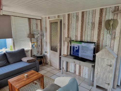 Lazy Cabin Near Hoek Van Holland Beach