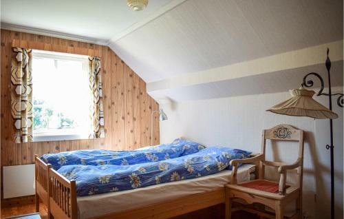 Stunning Home In Fitjar With Wifi And 5 Bedrooms