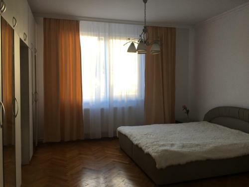 Untold ! Great Apartment Close To Untold!