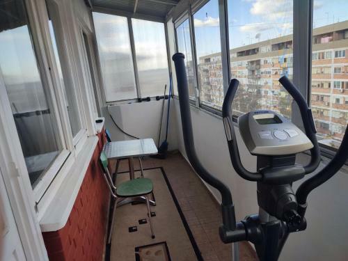 Quiet Apartment At A Popular Location