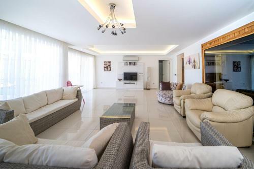 Villa Pleasant House With Private Pool In Fethiye