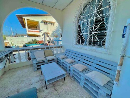 Casa Frente Al Mar Con Piscina En Salinas