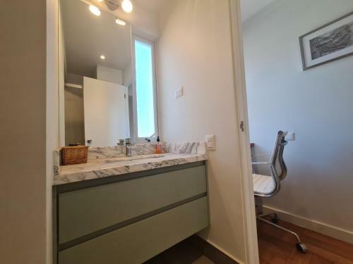 Oceana Suites Lastarria Apartment