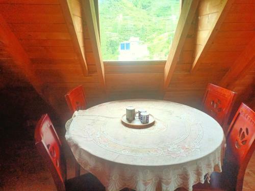 Igloo Woodhouse - Premium Private Duplex Villa