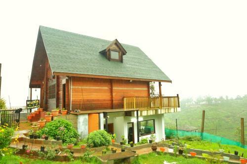 Igloo Woodhouse - Premium Private Duplex Villa