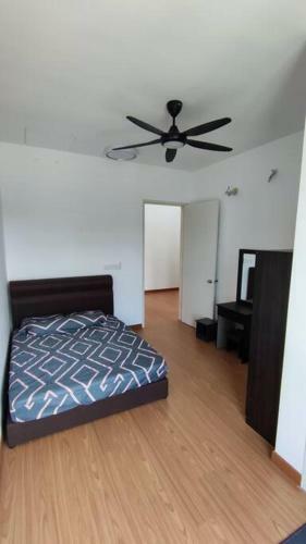 4-bedroom Home In Semenyih
