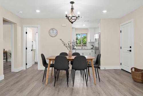 Cozy 2 Bedroom Home In Carmichael