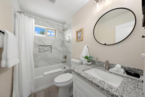 Cozy 2 Bedroom Home In Carmichael