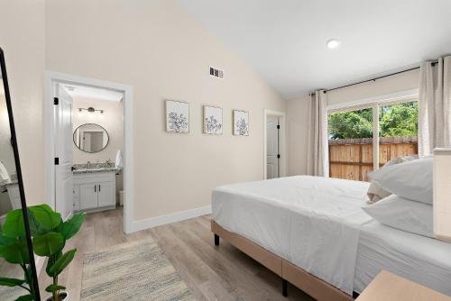 Cozy 2 Bedroom Home In Carmichael