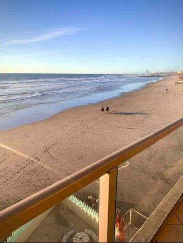 Apartamento Beautiful Beach Front Condo Near Downtown