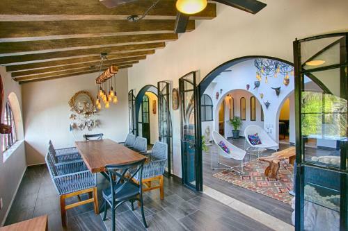 Casa Cielo 3 Br By Casago