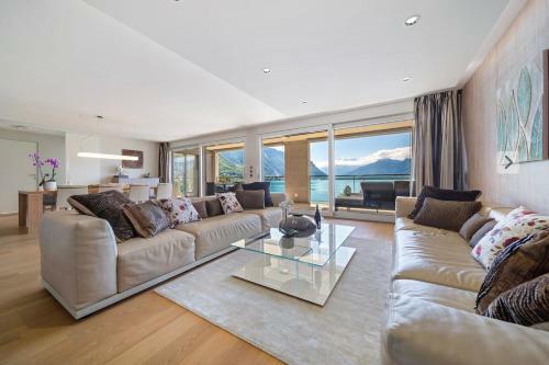 Montreux Center Panoramic Views 4bd Apartment