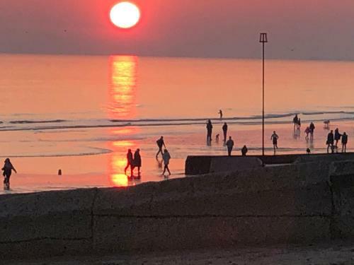 Apartamento Poets Rest, Free Parking 8 Minutes From Beach