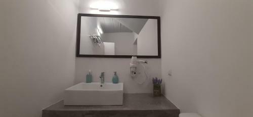 Apartamento G.e.l. House In Hydra