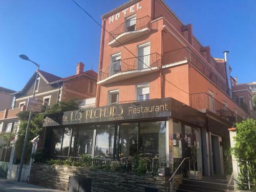 Hotel H�tel Olmo