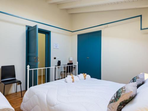 Charming Holiday Home In Caltagirone With Garden