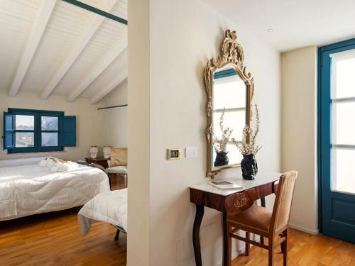 Charming Holiday Home In Caltagirone With Garden